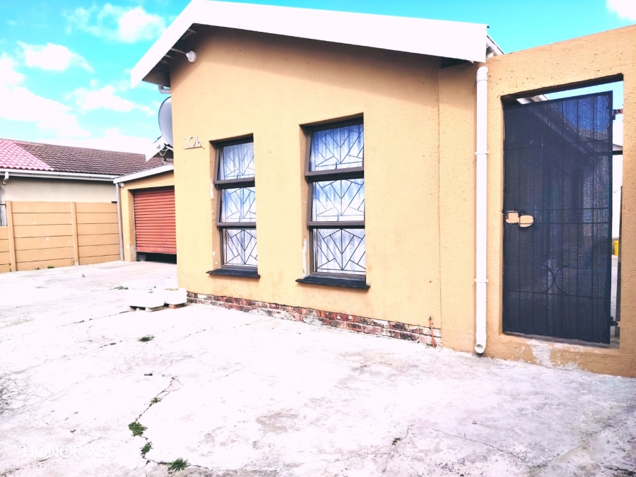 5 Bedroom Property for Sale in Houghton Place Western Cape